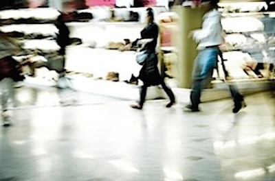 consumers shopping _ us economy image